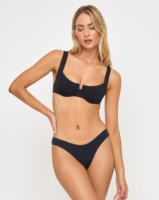 Tryston.shop062ceabbdc 2