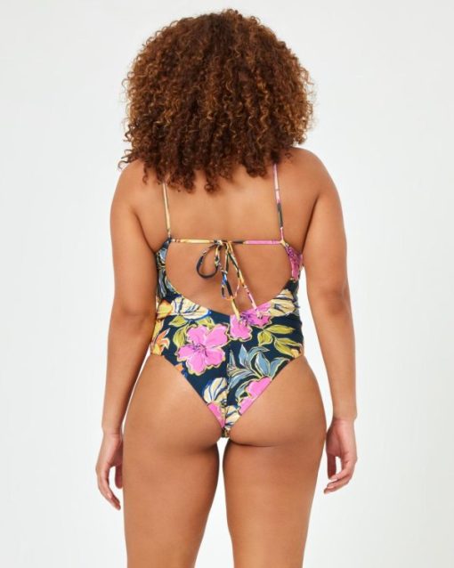 Tryston.shop20603f9499 2