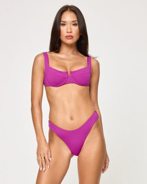 Tryston.shop63805a2945 2