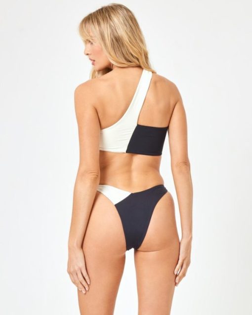 Tryston.shop7ebd571118 1